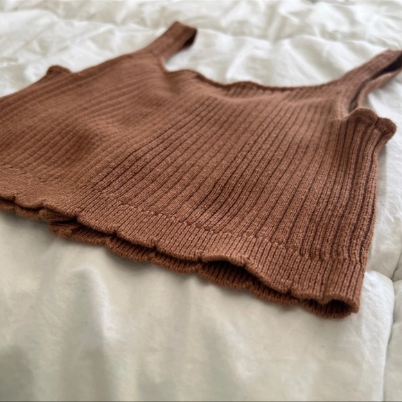 Majorelle Cropped Knit Tank - Picture 5 of 9